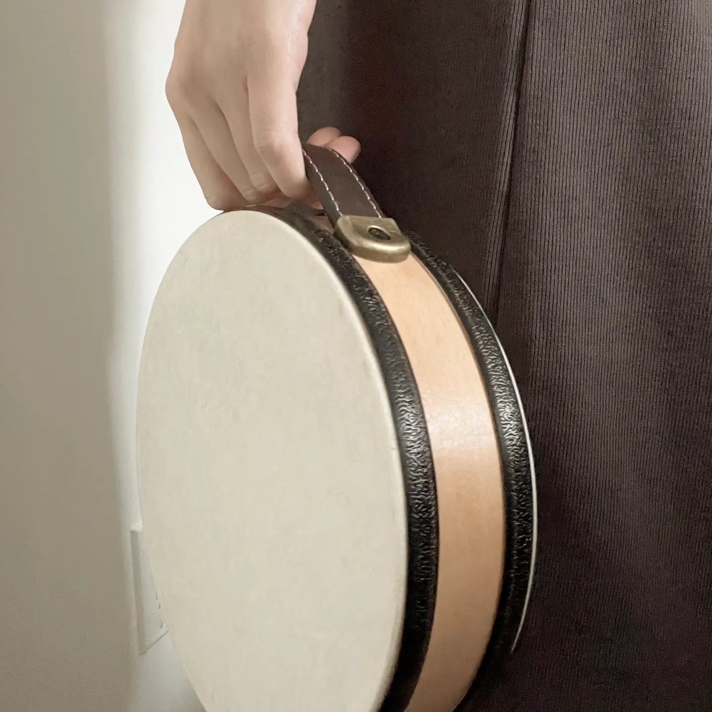 wooden drum with handle